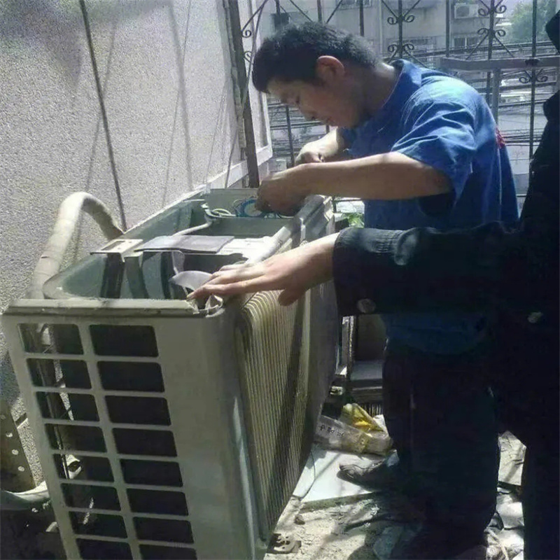 深圳罗湖火车站空调内机漏水上门维修大概多少钱